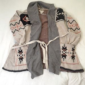 100% cotton Tribal Billabong Women Large Sweater